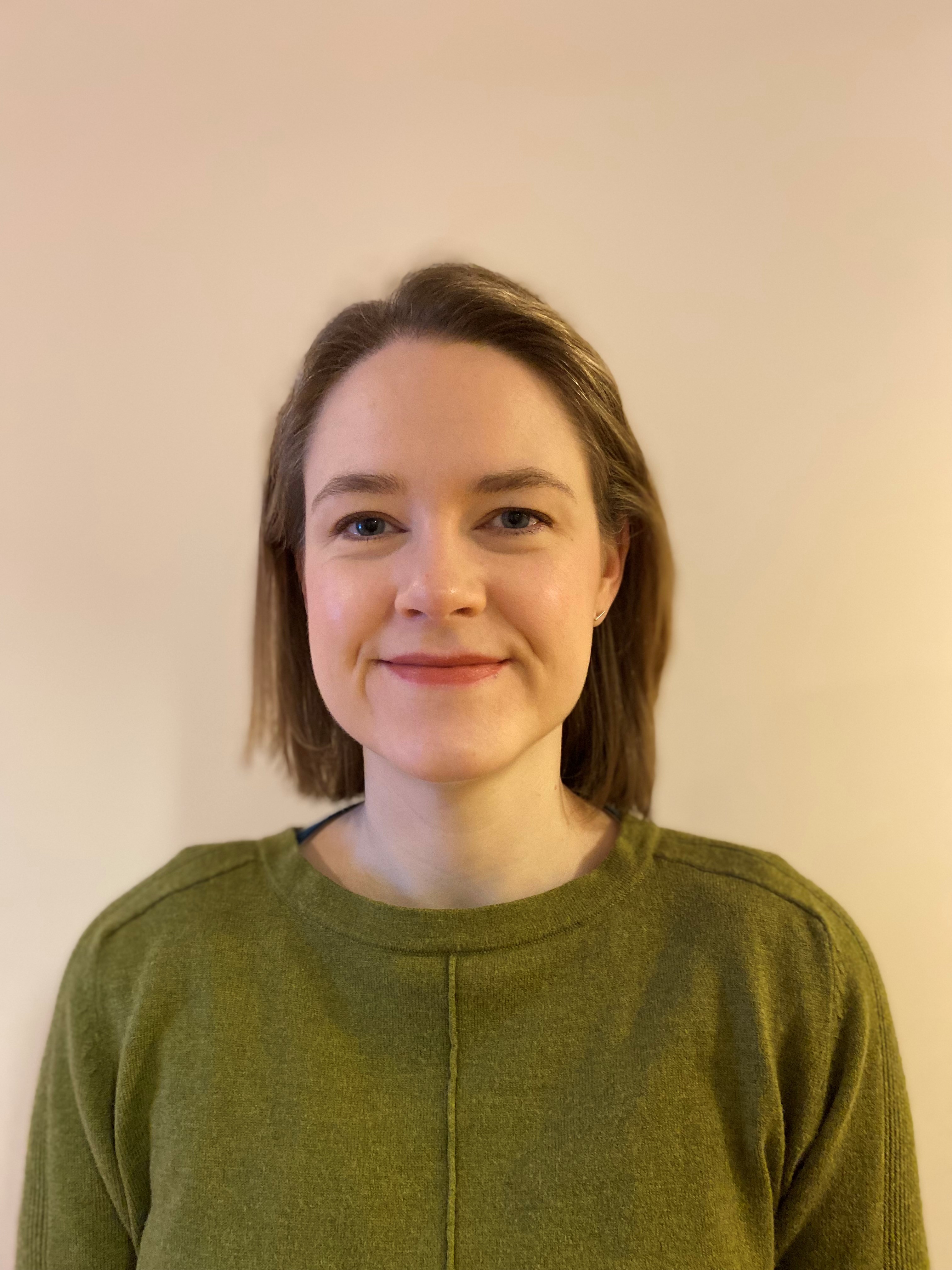 Dr Elizabeth Hay